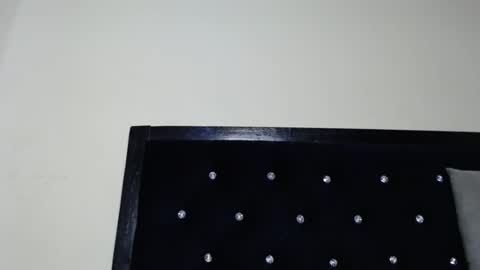 Vee online show from November 20, 8:58 am