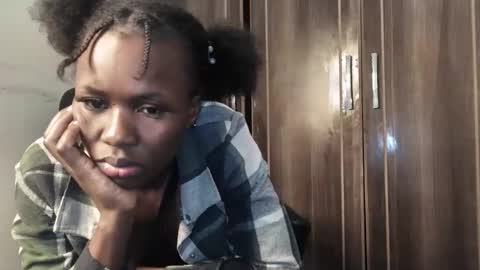 Vee online show from November 26, 7:20 am