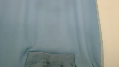 Snapshot of prettydarkskin002 chatting on December 14, 5:40 pm SHANIA online show from December 14, 5:40 pm