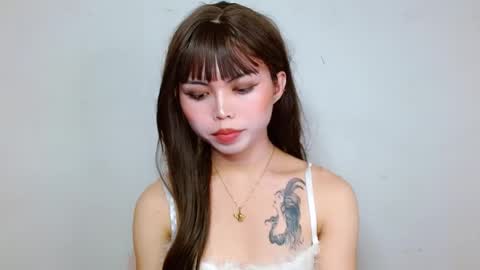 Snapshot of prettyjulian chatting on December 23, 7:17 am SEXY JULIA online show from December 23, 7:17 am