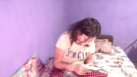 prettyjulliette online show from March 3, 5:39 pm