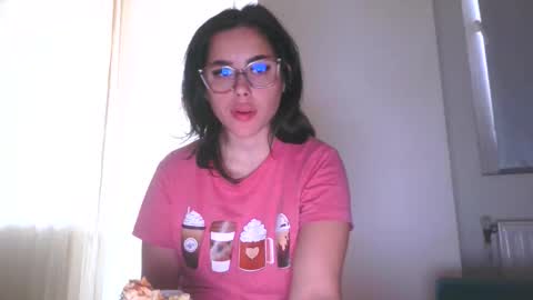 prettyjulliette online show from October 26, 2:23 pm