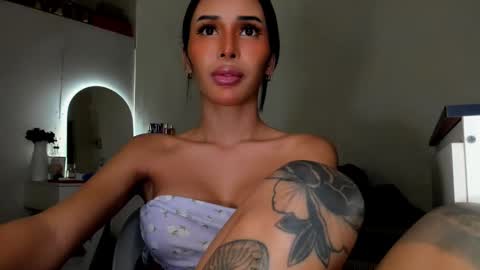 Jovill Mays online show from November 15, 6:33 am