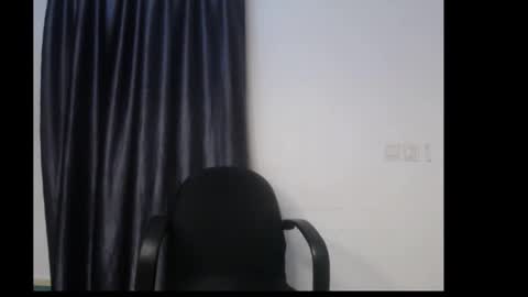 mia online show from November 18, 9:52 pm