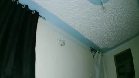 prettyreen online show from September 27, 12:59 am