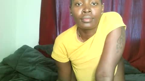 Snapshot of prettyvishy chatting on January 7, 5:33 am prettyvishy online show from January 7, 5:33 am