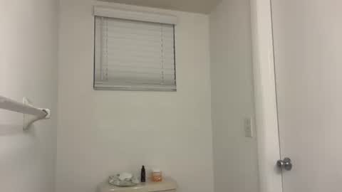 prettyyykittyyy22 online show from September 17, 3:30 am