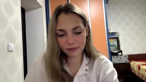 Amelia online show from November 11, 6:41 pm