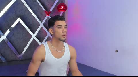 prince_arthur77 online show from January 14, 1:28 pm