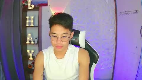 prince_harrison online show from October 21, 10:54 pm