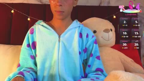 Snapshot of prince_poppy_ chatting on October 4, 9:02 pm PRINCEPOPPY online show from October 4, 9:02 pm