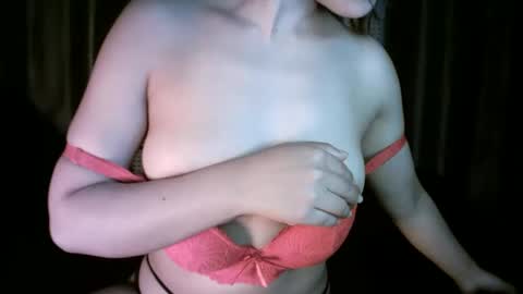 Snapshot of princess916446 chatting on January 28, 3:14 pm princess online show from January 28, 3:14 pm