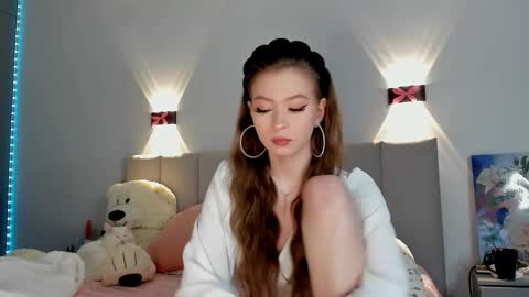 Princess Diana online show from December 23, 1:08 am