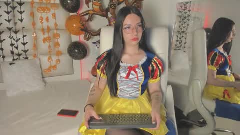 princess_tokyo_ online show from October 14, 4:57 am