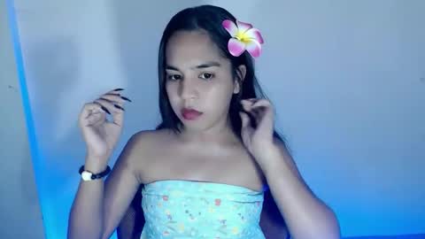 Snapshot of princess_yurie chatting on November 18, 8:41 am Yurie online show from November 18, 8:41 am