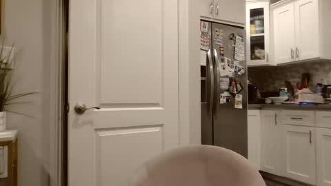 Snapshot of princesskimami chatting on September 21, 12:29 pm princesskimami online show from September 21, 12:29 pm