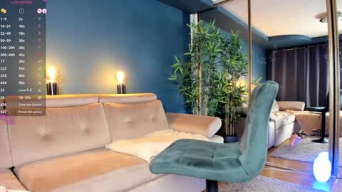 Snapshot of project_raven chatting on January 25, 8:42 pm Raven but you can call me sweetie or honey too online show from January 25, 8:42 pm