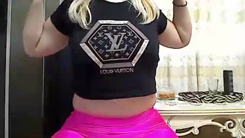 Pryncess sweety online show from October 9, 7:50 am