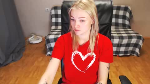 Polly online show from January 11, 12:07 pm