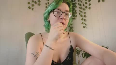 Snapshot of pumbazaebumba chatting on January 15, 7:05 am Alisa lack of vitamin D online show from January 15, 7:05 am