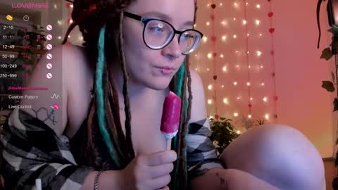 Snapshot of pumbazaebumba chatting on February 6, 3:41 pm Alisa lack of vitamin D online show from February 6, 3:41 pm