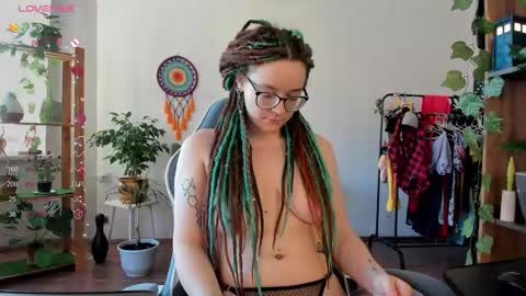 Snapshot of pumbazaebumba chatting on February 21, 10:28 am Alisa lack of vitamin D online show from February 21, 10:28 am