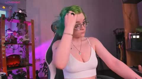 Snapshot of pumbazaebumba chatting on March 10, 1:10 pm Alisa lack of vitamin D online show from March 10, 1:10 pm