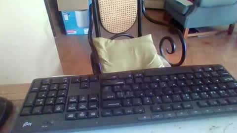 Snapshot of pup_y chatting on September 10, 9:20 am pup_y online show from September 10, 9:20 am