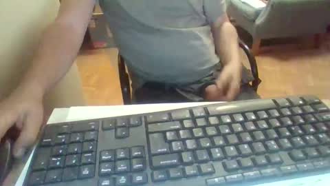 Snapshot of pup_y chatting on September 11, 7:03 pm pup_y online show from September 11, 7:03 pm