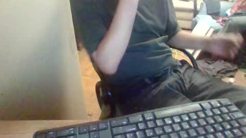 Snapshot of pup_y chatting on September 29, 6:35 pm pup_y online show from September 29, 6:35 pm