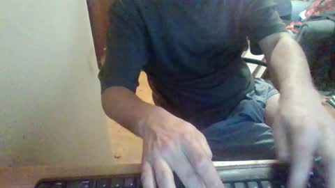 Snapshot of pup_y chatting on September 30, 8:36 pm pup_y online show from September 30, 8:36 pm