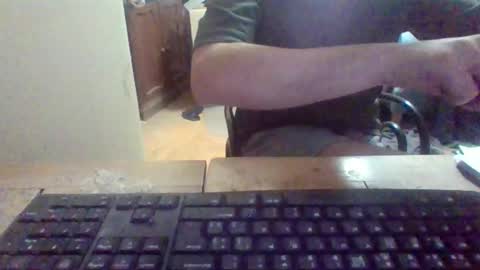 Snapshot of pup_y chatting on October 6, 9:01 pm pup_y online show from October 6, 9:01 pm