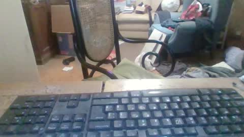 Snapshot of pup_y chatting on October 9, 10:08 pm pup_y online show from October 9, 10:08 pm