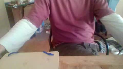 Snapshot of pup_y chatting on October 13, 8:03 am pup_y online show from October 13, 8:03 am