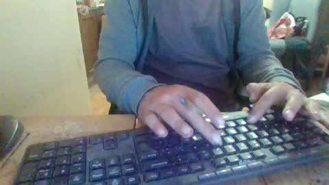 Snapshot of pup_y chatting on October 17, 8:11 pm pup_y online show from October 17, 8:11 pm