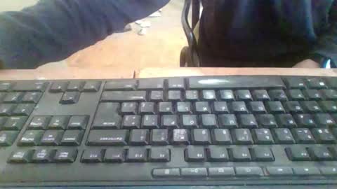 Snapshot of pup_y chatting on November 3, 7:42 am pup_y online show from November 3, 7:42 am