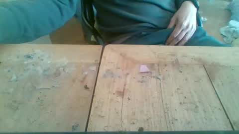 Snapshot of pup_y chatting on November 10, 9:52 am pup_y online show from November 10, 9:52 am