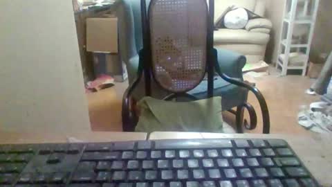 Snapshot of pup_y chatting on November 25, 8:53 pm pup_y online show from November 25, 8:53 pm