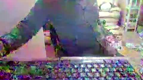 Snapshot of pup_y chatting on December 1, 5:40 pm pup_y online show from December 1, 5:40 pm