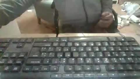 Snapshot of pup_y chatting on December 3, 6:50 pm pup_y online show from December 3, 6:50 pm