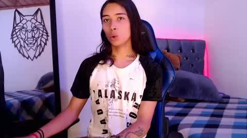 Cris online show from March 5, 3:51 pm