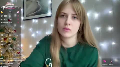 Alicia online show from December 23, 1:24 pm