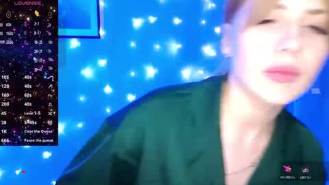 Alicia online show from January 26, 5:23 pm