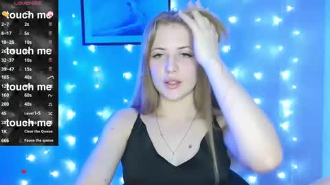 Alicia online show from February 9, 4:29 pm