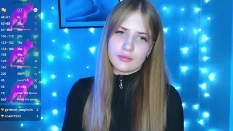 Alicia online show from February 25, 11:00 pm