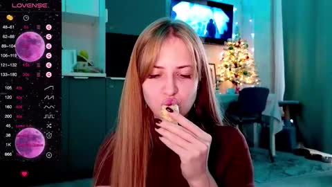 Alicia online show from December 18, 12:33 pm