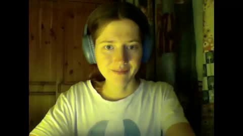 purple_cat55 online show from December 28, 2:53 pm