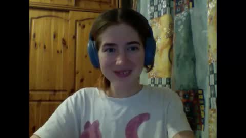 purple_cat55 online show from December 31, 8:23 pm