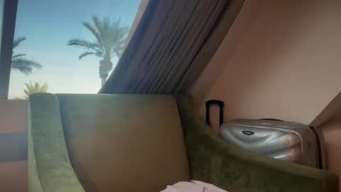 PurpleRainn69  Dina online show from February 23, 11:36 pm