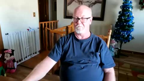 Snapshot of pussylover1365 chatting on February 17, 9:30 pm pussylover1365 online show from February 17, 9:30 pm